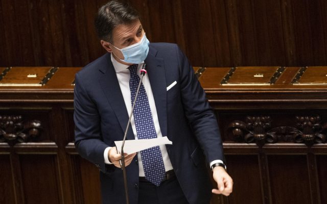 ++ Conte,in nuovo contratto medici base pi˘ facili tamponi ++