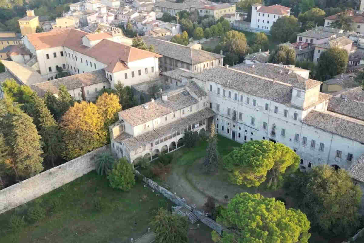Giardino Palazzo Saladini Pilastri Ascoli Piceno