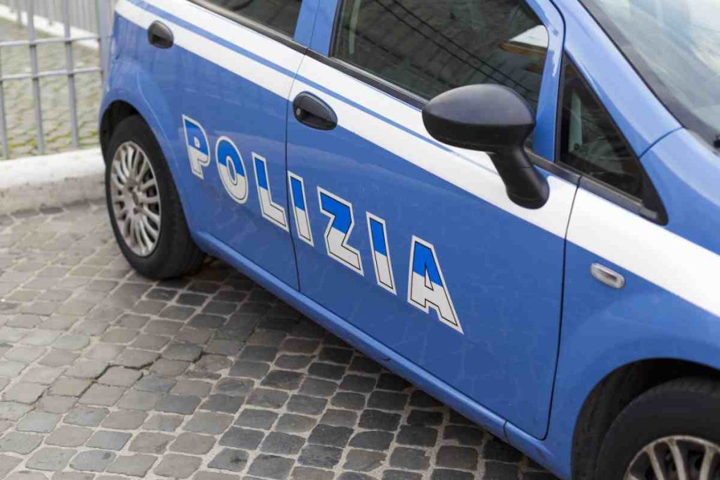 Spruzza spray al peperoncino verso l’ex fidanzato della figlia, panico ad Ascoli Piceno
