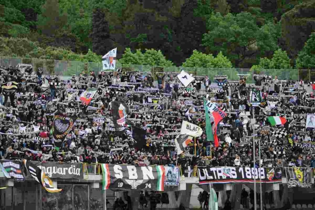 I tifosi dell'Ascoli sono pronti