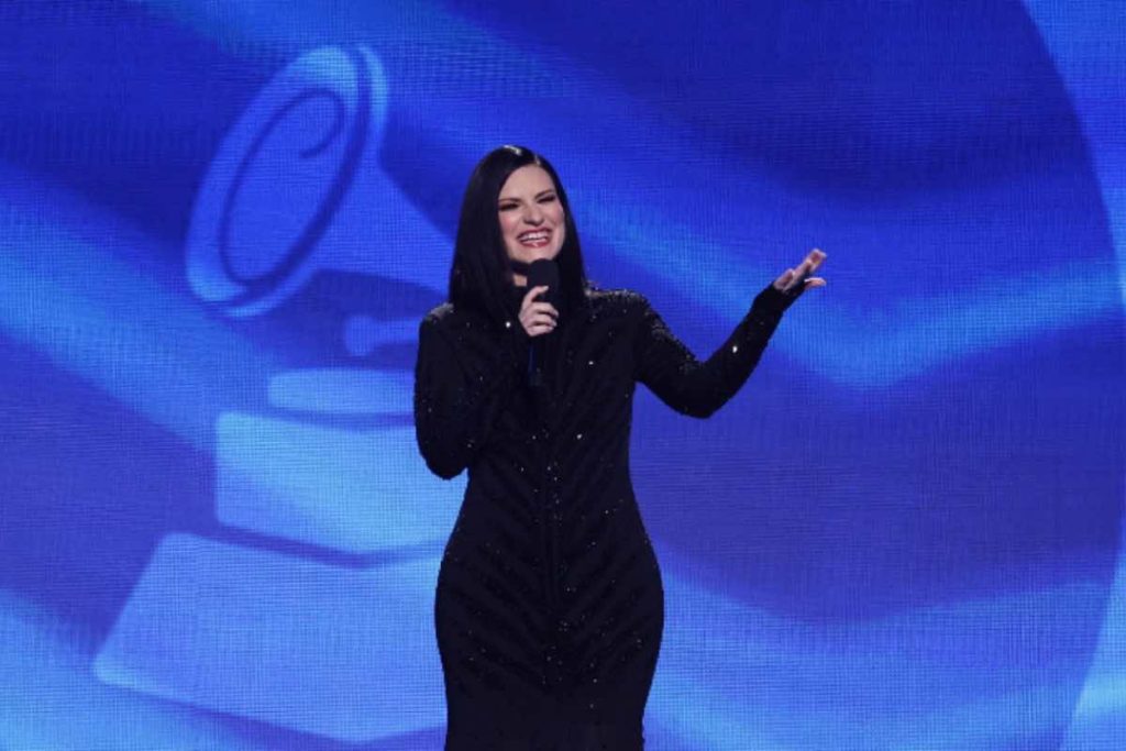 Laura Pausini commuove il web con il suo discorso