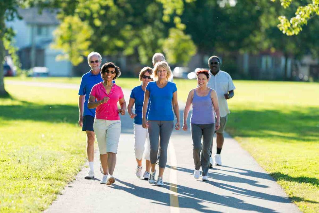 Camminare fa bene-quanti passi al giorno?