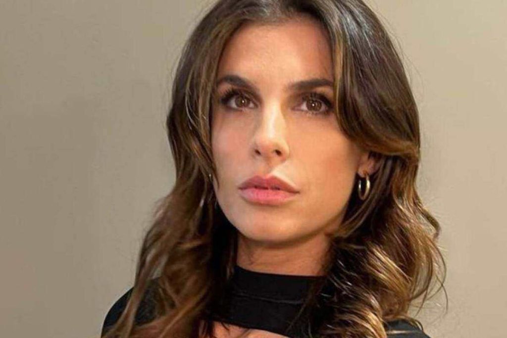 Elisabetta Canalis senza gonna strade Roma