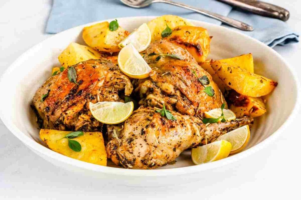 Pollo al forno con le patate ricetta