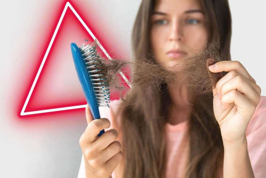 Perché cadono i capelli?