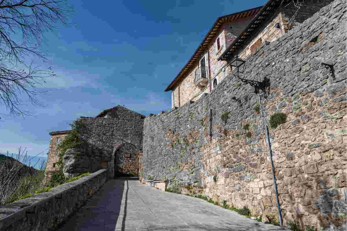 Castel Trosino lavori di riqualificazione
