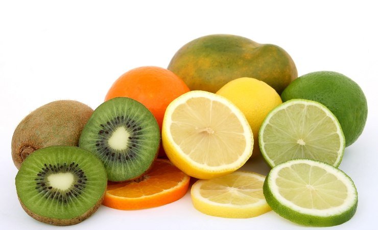 Kiwi ha un alto contenuto di vitamina C