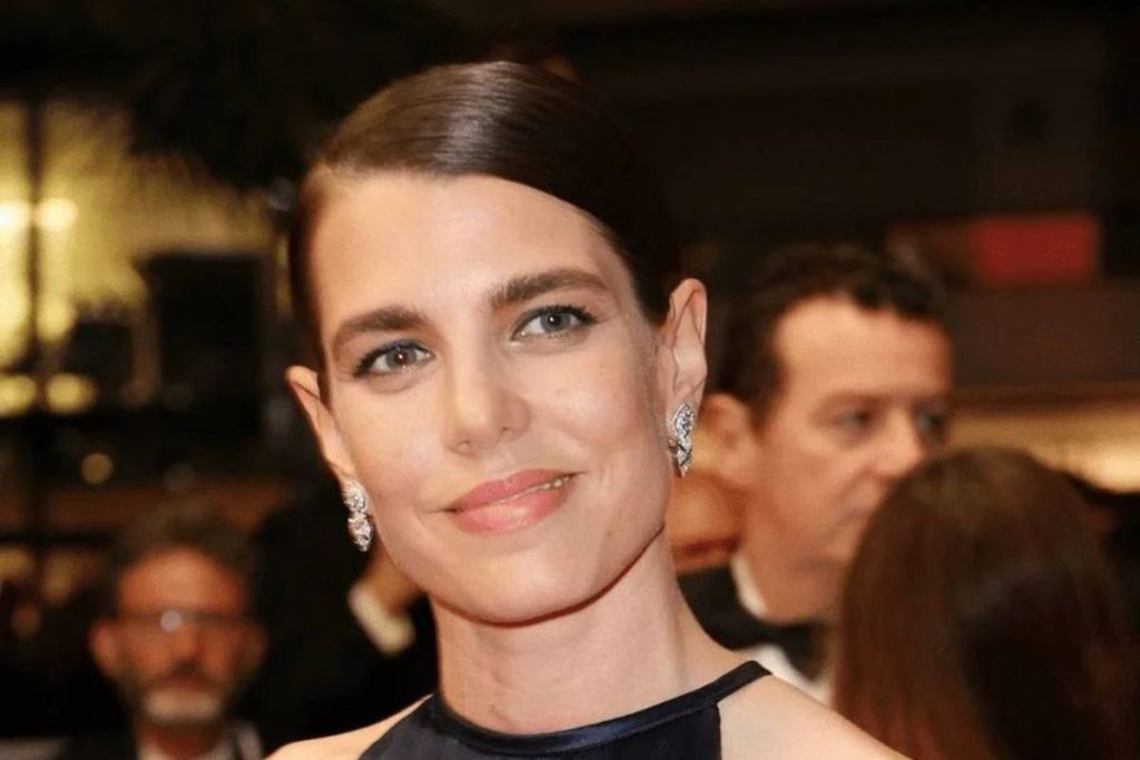 Charlotte Casiraghi cambia dopo il fidanzamento