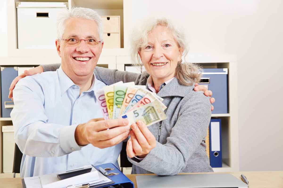 Il trucco per andare in pensione prima con un assegno più ricco
