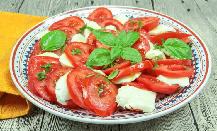 La ricetta della torta caprese salata