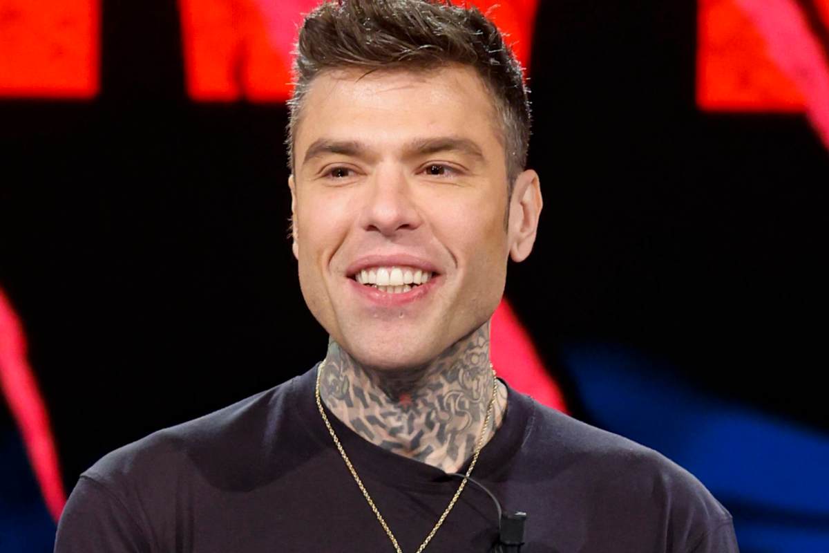 Fedez mostra cos'è successo in casa sua