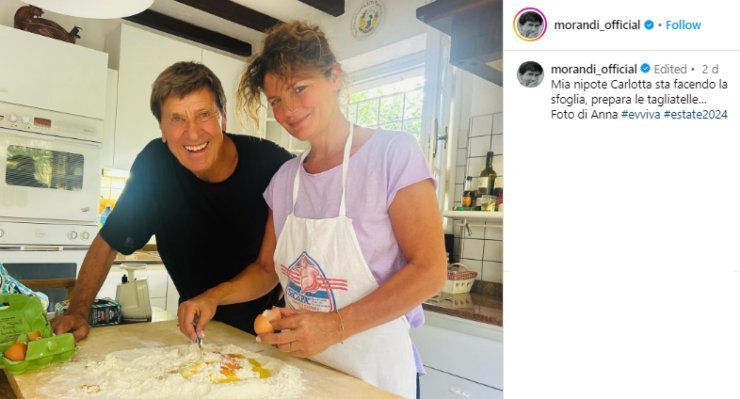 Gianni Morandi è in vacanza con la famiglia