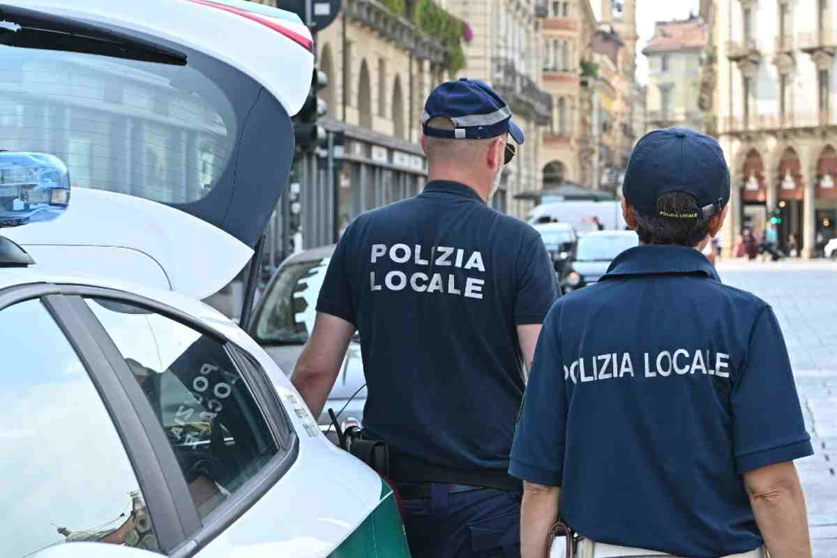 Vigili urbani armamento: ultime