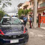 uomo ai domiciliari poliziotti sconvolti