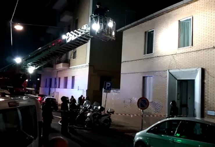 Vigili del fuoco sul posto