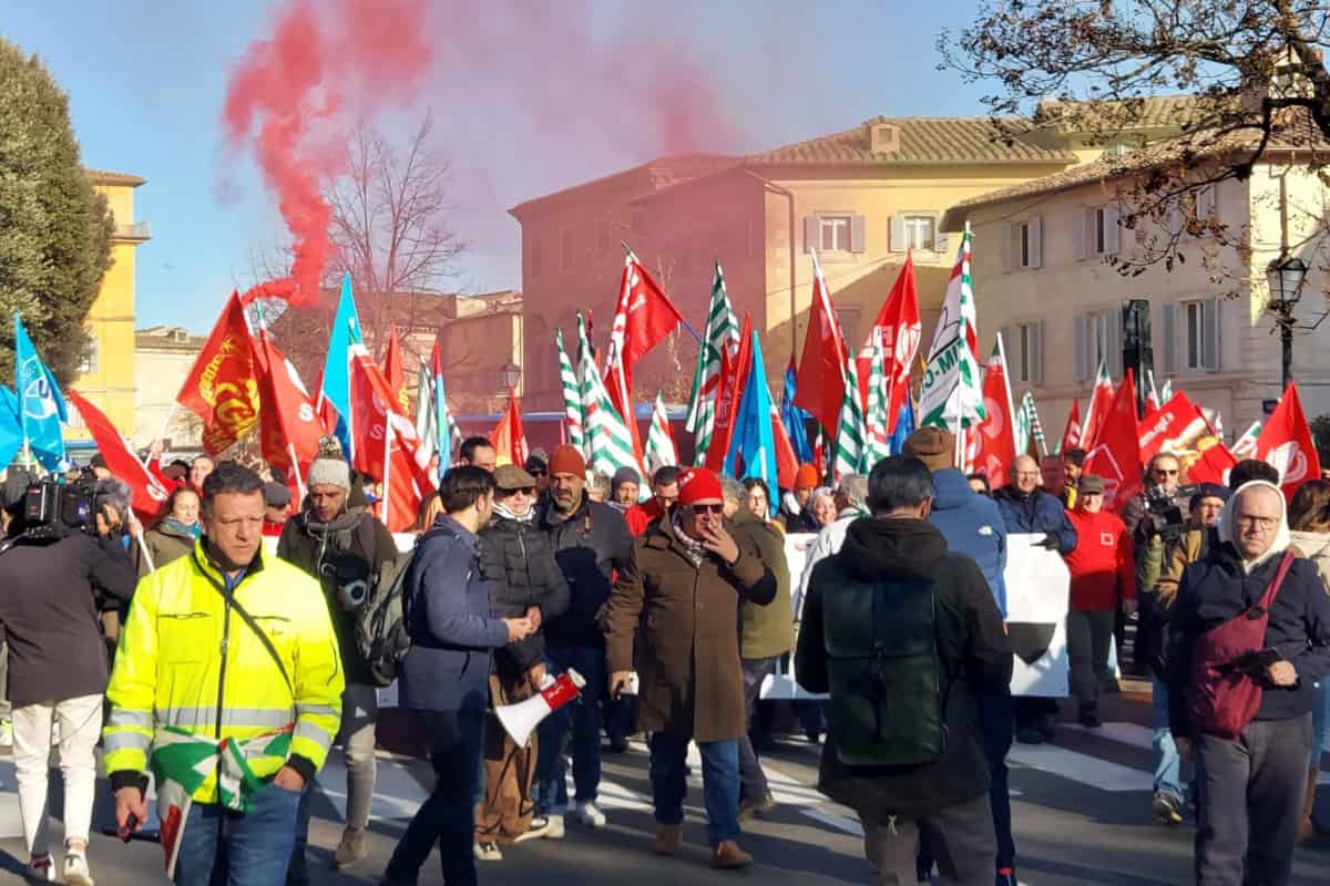 protesta lavoratori beko