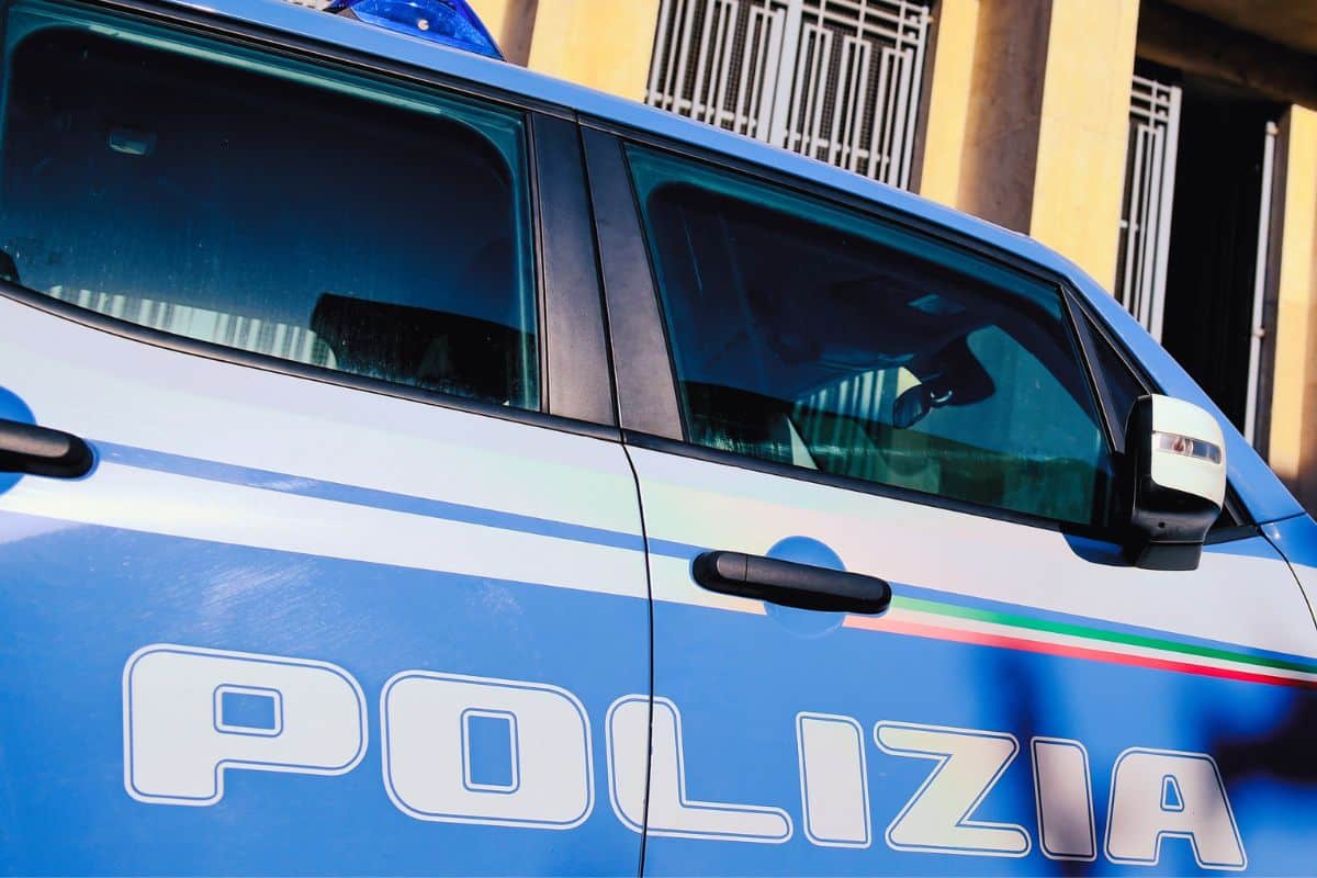 polizia auto