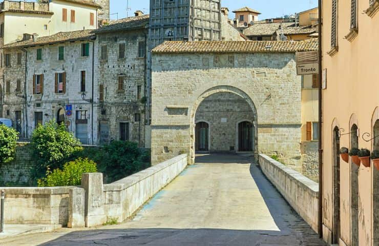 ascoli borgo solestà ponte