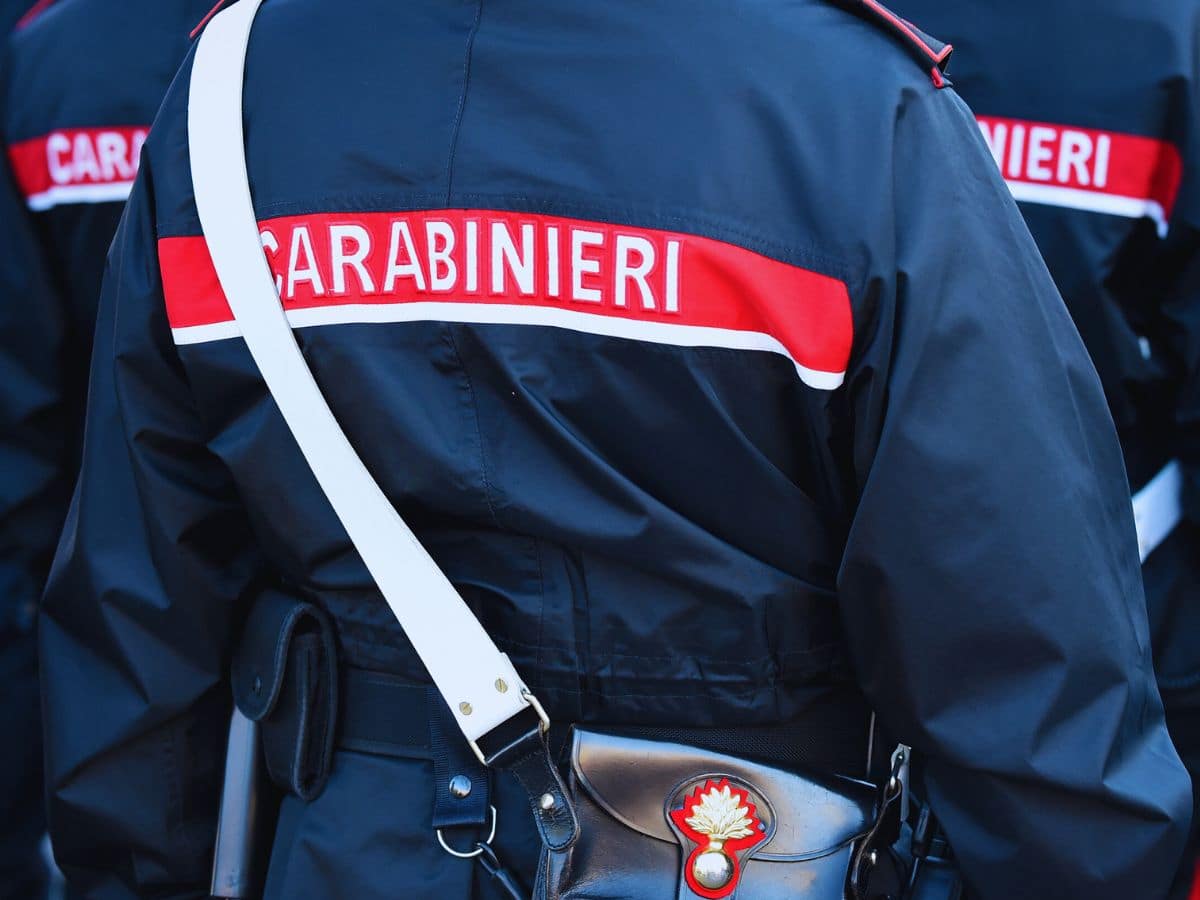 carabinieri divisa