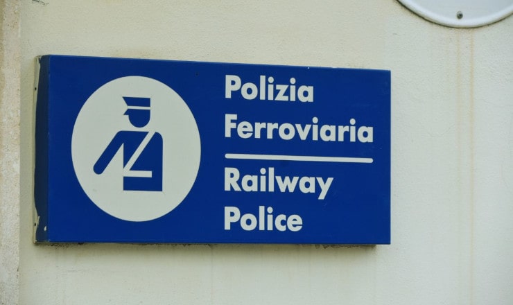 polizia ferroviaria cartello