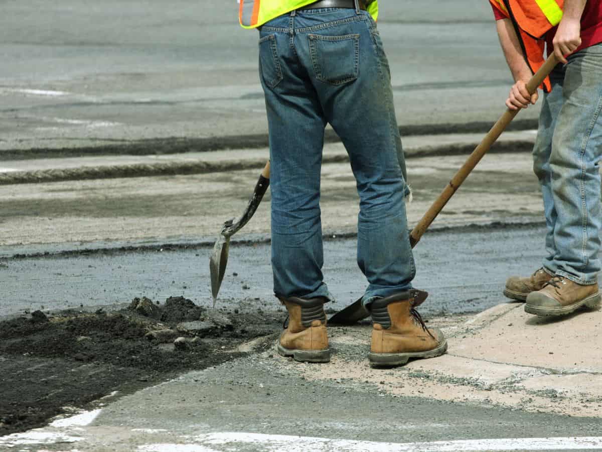 strada lavori buca