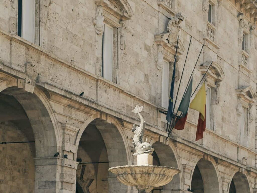 ascoli arengo palazzo comune