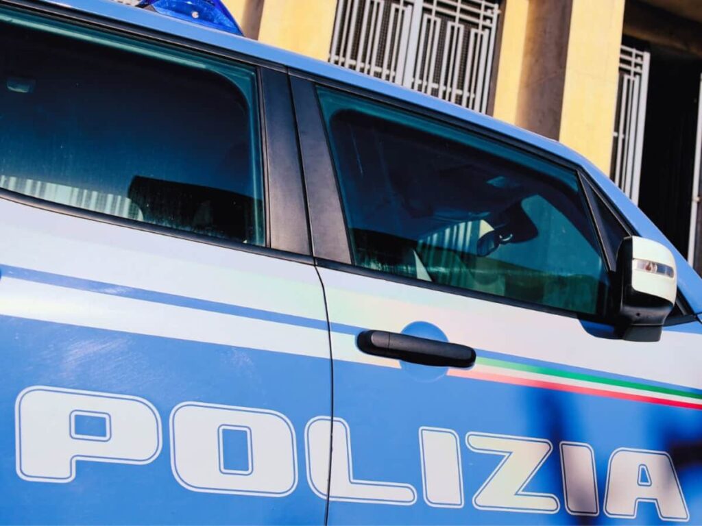 polizia auto
