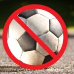 divieto gioco pallone
