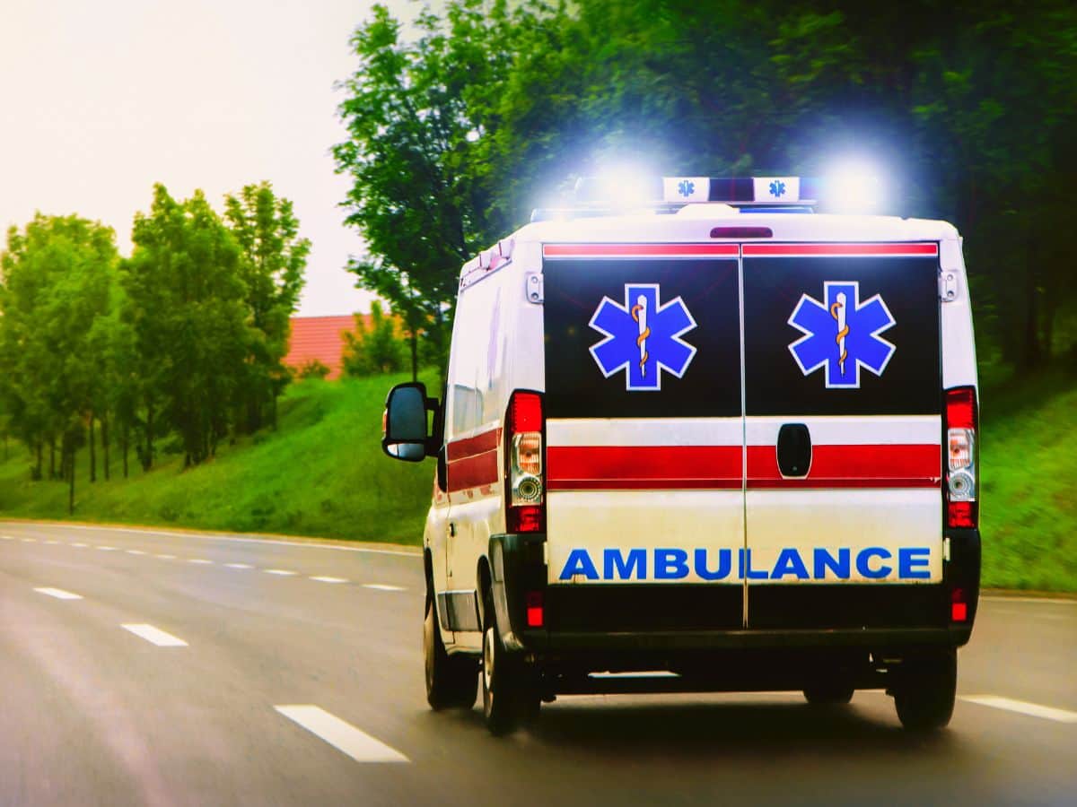 ambulanza strada
