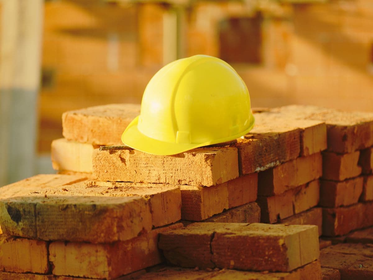 cantiere casco sole