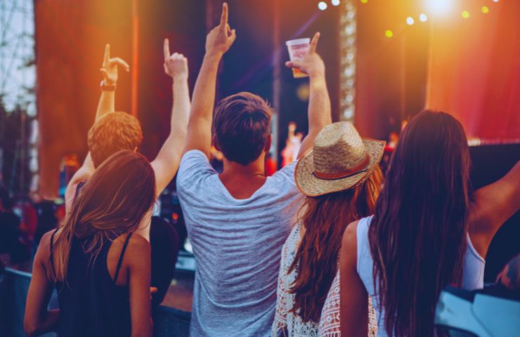 concerto pubblico bicchiere