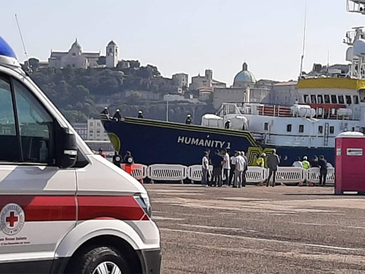 migranti ancona