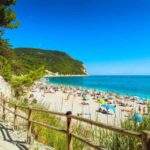 spiaggia sirolo conero