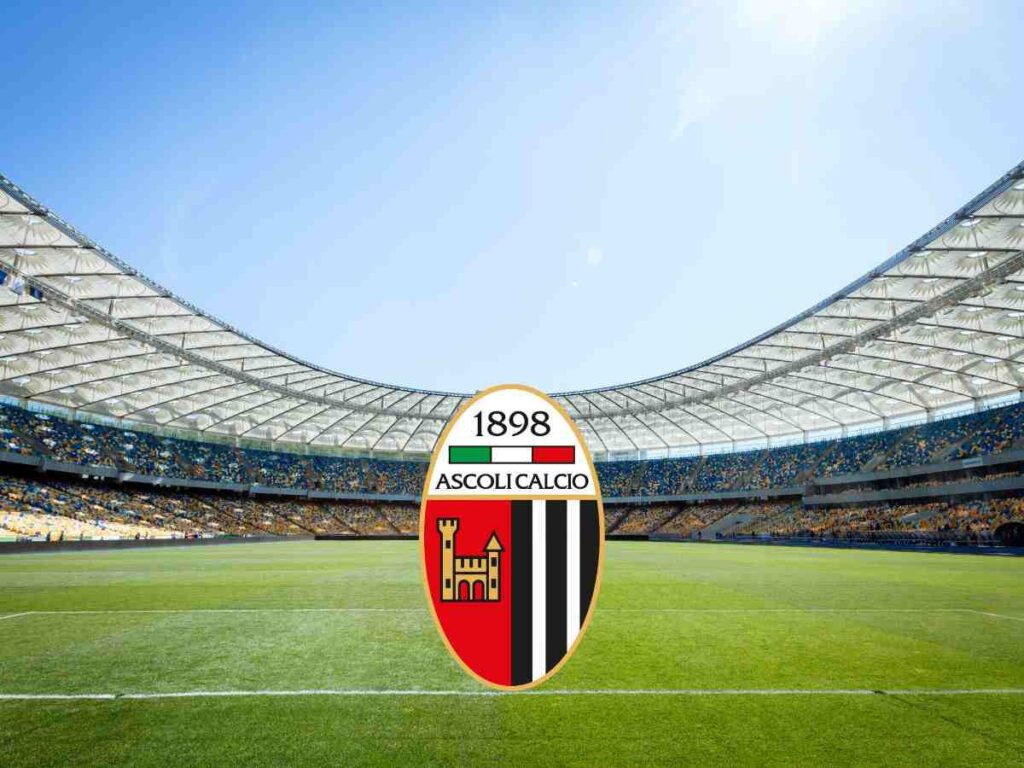 Campo di calcio e logo Ascoli