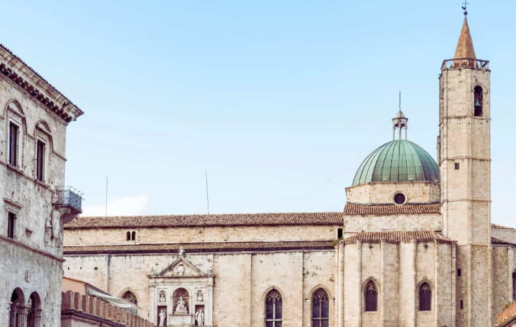 ascoli piceno piazza popolo
