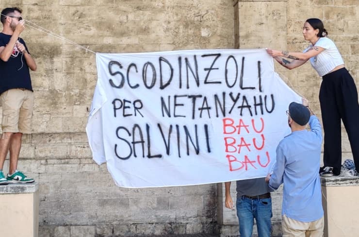 salvini striscione ascoli