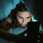 smartphone bambina dipendenza