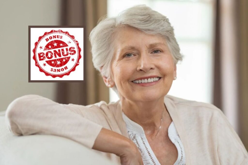 donna anziana che sorride