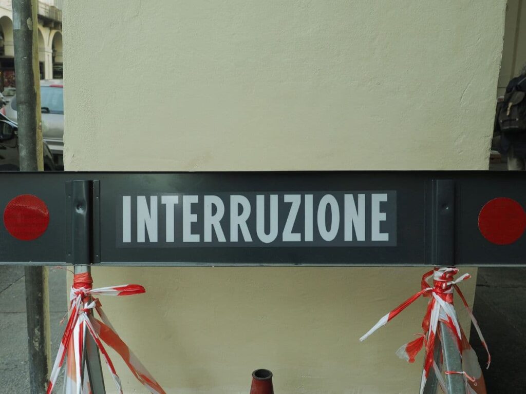 strada interruzione