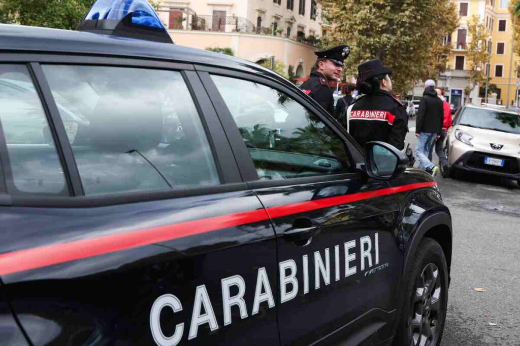 Una volante dei Carabinieri
