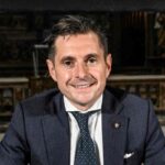 Il sindaco Fioravanti in primo piano