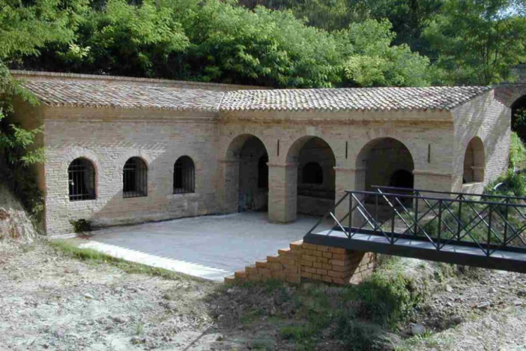 una struttura con gli archi