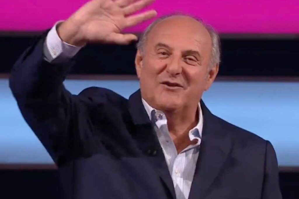 Gerry Scotti sorridente