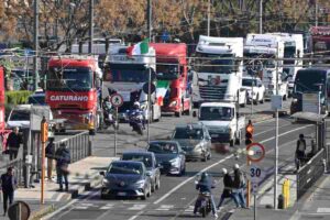 I camion nel traffico