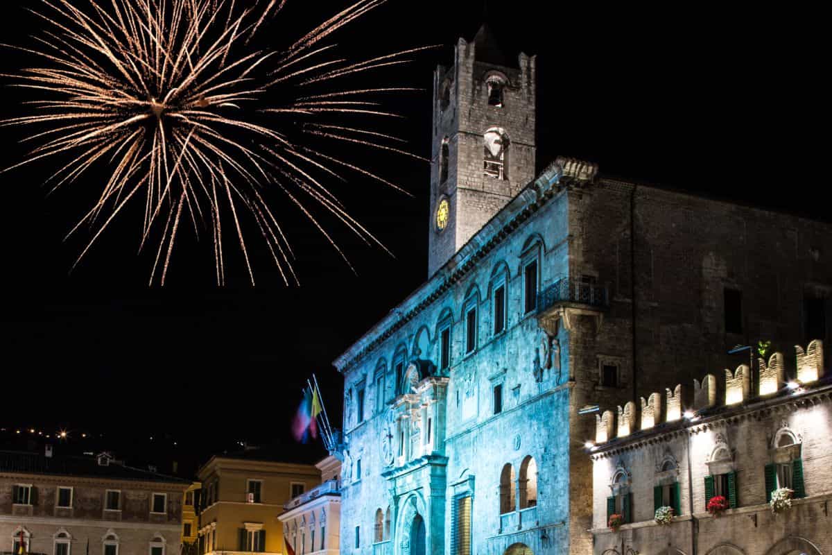 ascoli notte fuochi artificio